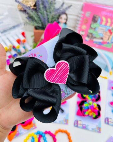 Laço Maitê - Coleção Escolar  (13cm)