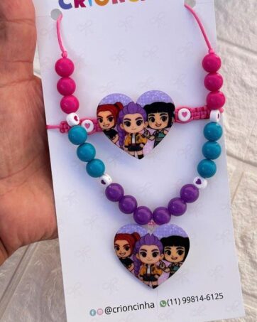 Kit Colar e Pulseira - Guerreiras K-pop